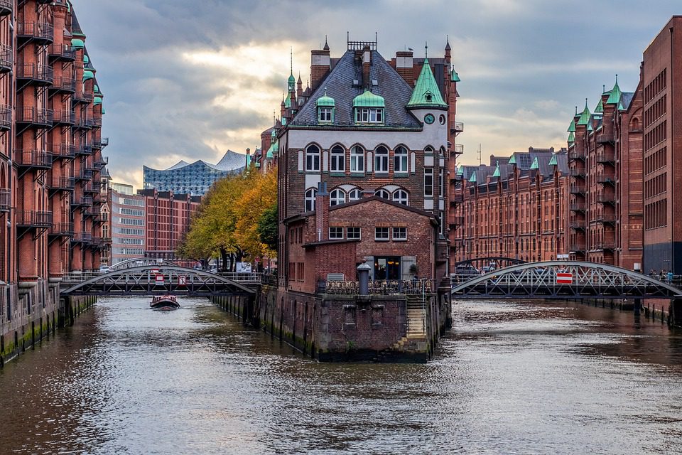 Revolutionizing Fleet Management: Strategies and Technologies for ...